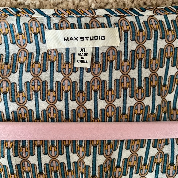 Max Studio Printed Wrap Style Long Sleeve Blouse - Picture 5 of 7